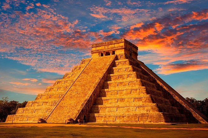 Self-Guided Audio Tour - Chichen Itza, the Greatness of the Mayas - Following Kukul Khan through Mayan beliefs