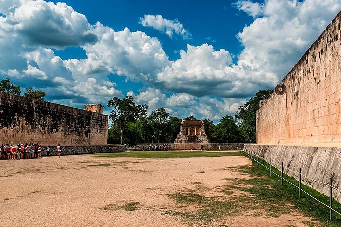 Self-Guided Audio Tour - Chichen Itza, the Greatness of the Mayas - Starting at the Ball Game court