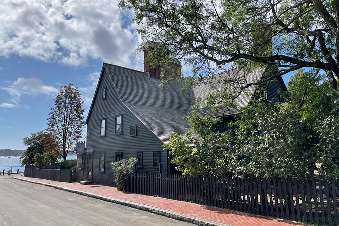 Self Guided Audio Tour 'Hawthorne's Haunts' Haunted Walking Tour Salem - The Bung Hole and Salem’s changing nightlife