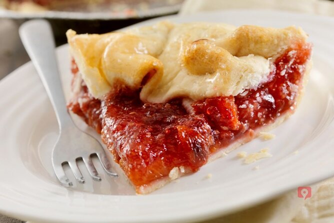 Self-Guided Audio Tour Lake Superior North Shore - Betty’s Pies: the required dessert stop