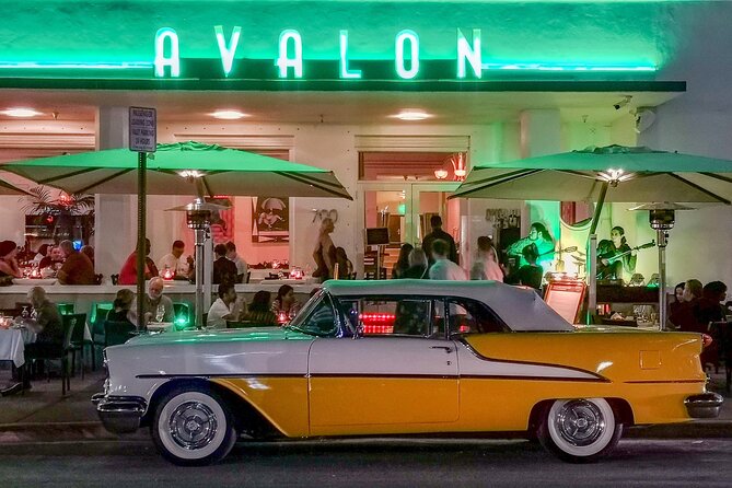 Self-Guided Audio Tour - Miami Art Deco - Ocean Drive gives the tour its setting