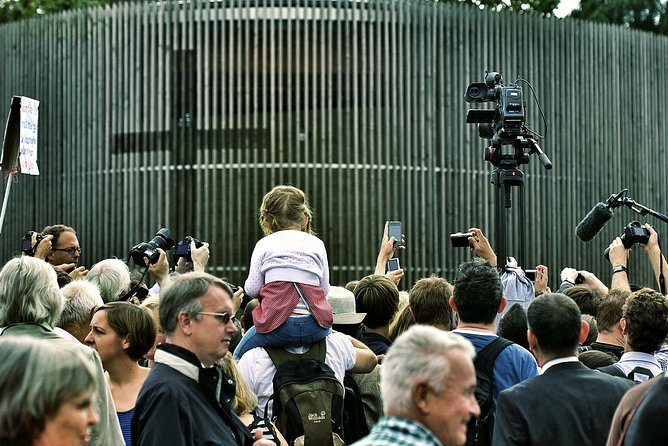 Self-Guided Audio Tour-The Fall of the wall: A light for humanity - The Berlin Wall Memorial and the story of division