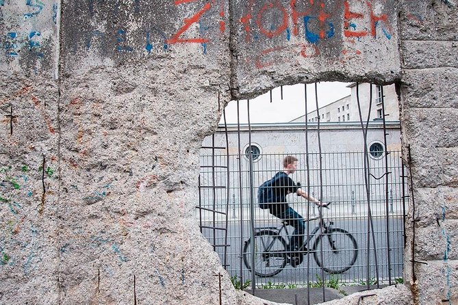 Self-Guided Audio Tour-The Fall of the wall: A light for humanity - The Chapel of Reconciliation on Bernauer Strasse