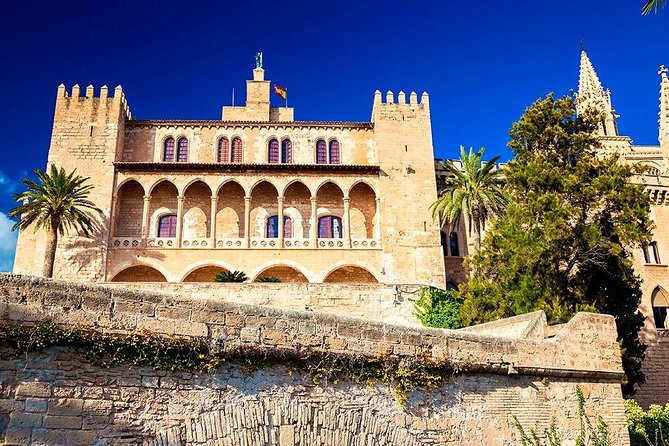 Self-Guided Audio Tour - The Kingdom of Mallorca - The angel legend and the first layer of storytelling