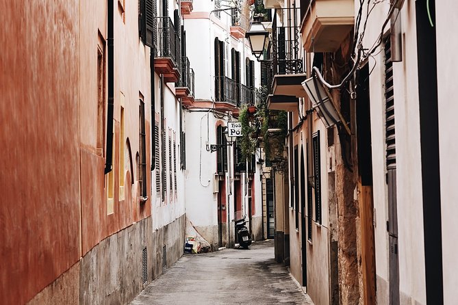 Self-Guided Audio Tour - The Legends of Palma - The Drac legend and Palma’s darker side