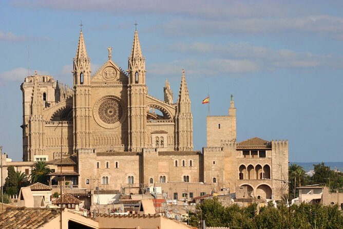 Self-Guided Audio Tour - The Legends of Palma - Plaça de la Seu and Plaça de la Mar