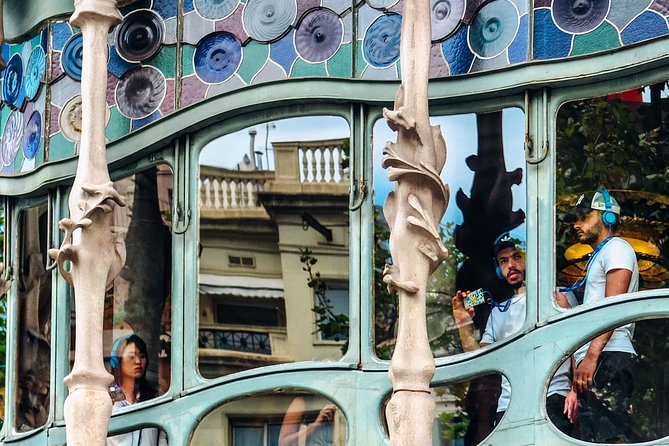 Self-Guided Audio Tour-The Surrealist Barcelona of Dalí and Gaudí - How to avoid the common problems