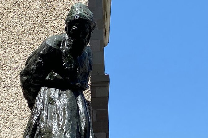 Self-Guided Audio Tour to the Many Faces of Geneva - Starting beside Lake Geneva with Empress Sissi