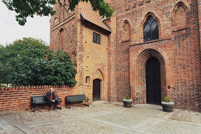 Self-Guided Audio Walking Tour Through Kurt Wallander's Ystad - How the puzzles and GPS system work