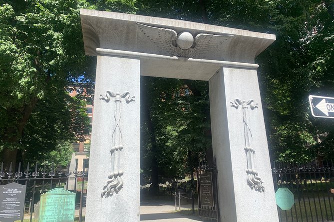 Self Guided "Historic Boston Downtown Freedom Trail" Audio/GPS Walking Tour - The app, GPS guidance, and 360-degree follow-up