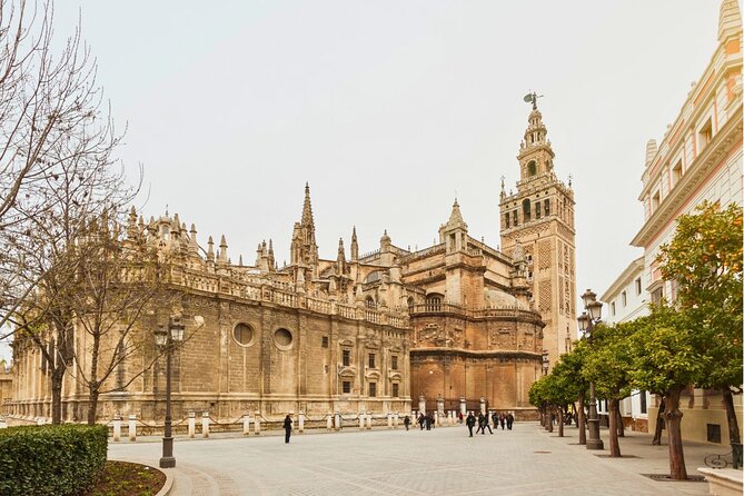 Seville Cathedral and La Giralda Entry Ticket with Audio Guide - Key points to know before you book