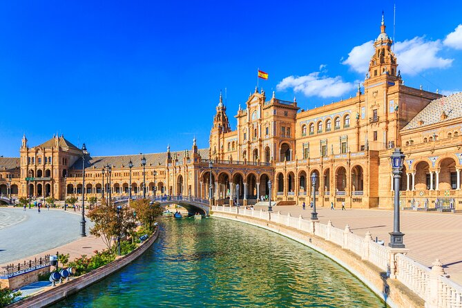 Seville Scavenger Hunt and Highlights Self Guided Audio Tour - Starting at the Fuente de Hispalis