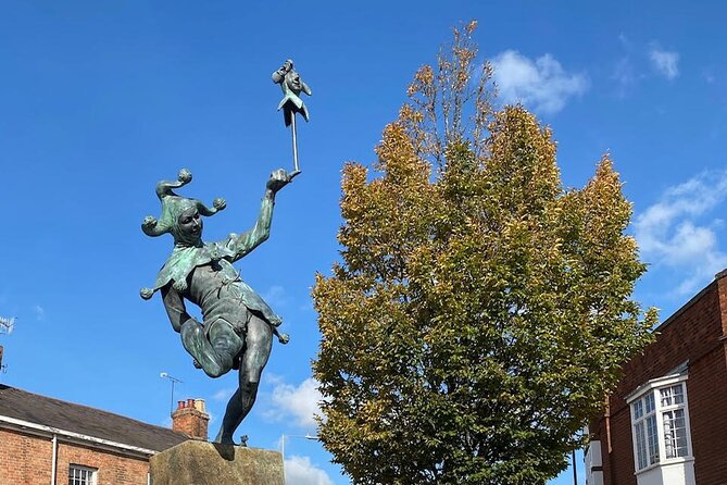 Shakespeare’s Stratford-Upon-Avon: A Self-Guided Audio Tour - Starting beside The Jester