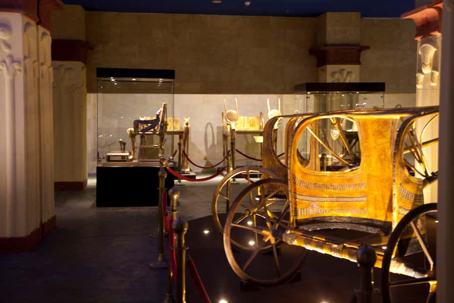 Sharm El Sheikh: King Tut Exhibition Audio Tour - Arriving at Genena City and finding the entrance