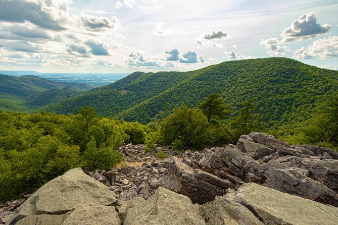 Shenandoah National Park Self-Guided Driving Audio Tour - Crescent Rock and the middle section of Skyline Drive