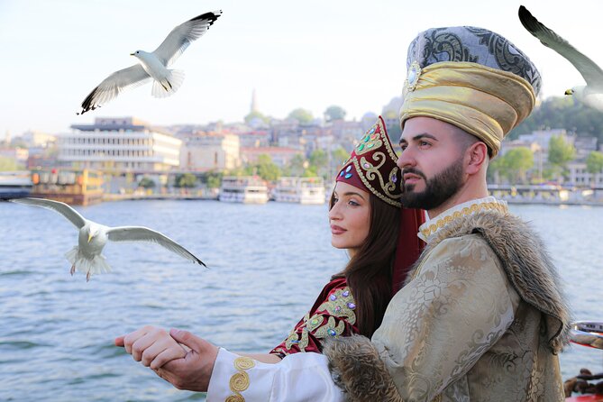 Short Bosphorus Cruise Tour With Hotel Pickup And Audio Guide - Getting to Eminönü and Starting the Cruise
