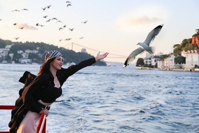 Short Bosphorus Cruise Tour With Hotel Pickup And Audio Guide - The Bosphorus Shows Istanbul at Its Best