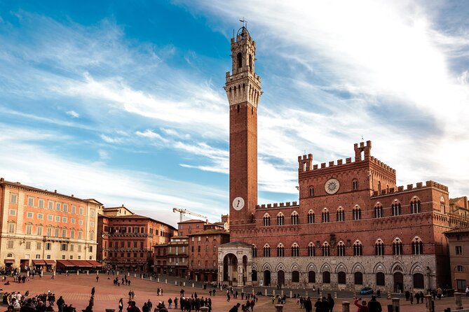 Siena Scavenger Hunt and Highlights Self Guided Audio Tour - Pinacoteca Nazionale and Santa Maria della Scala