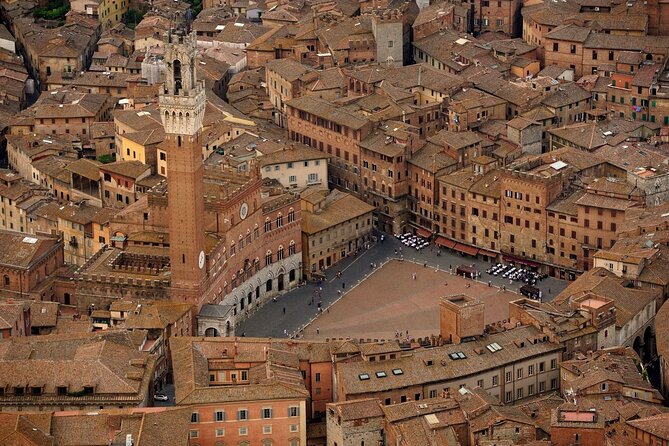 Siena Scavenger Hunt and Highlights Self Guided Audio Tour - The Duomo, Piccolomini Palace, and Torre del Mangia