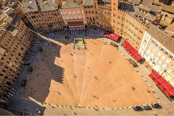 Siena Walking Tour with Audio and Written Guide by a local - A useful first look at Siena from Porta Camollia