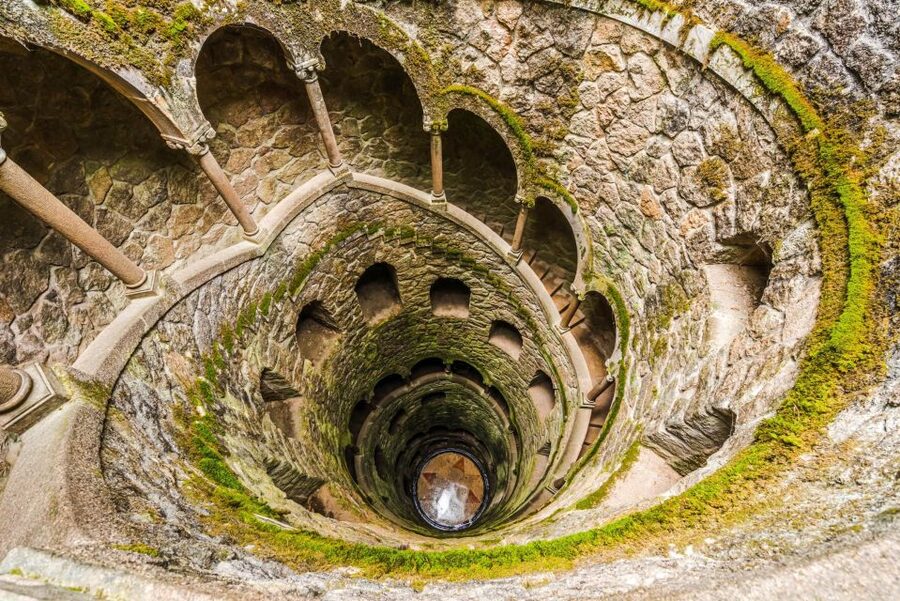 Sintra: Castle of the Moors & Quinta Entry with Audio Guides - Reaching Sintra from Lisbon and starting the day