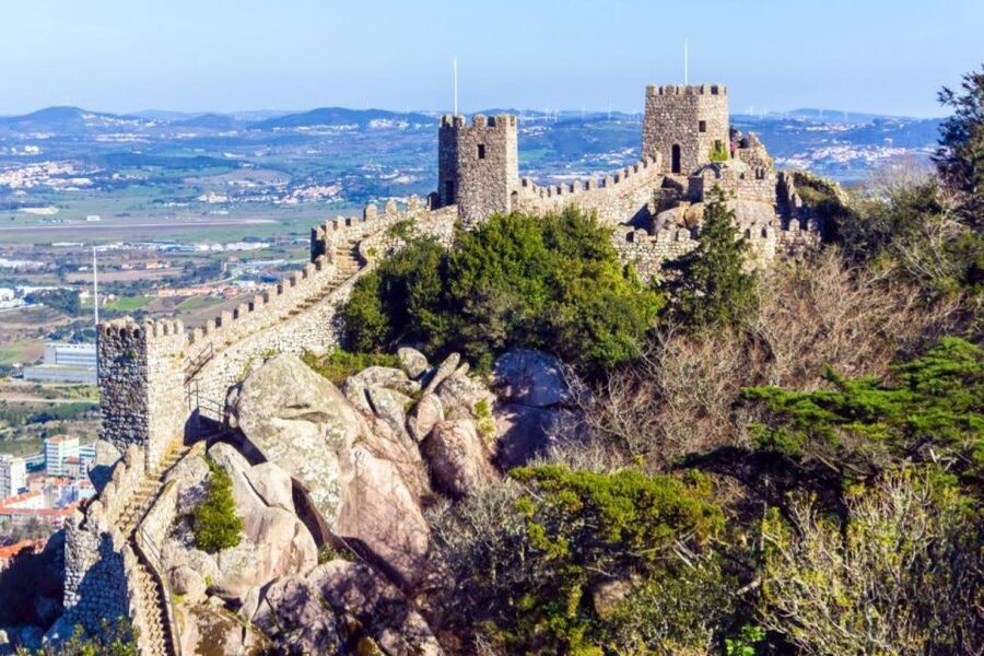 Sintra: Castle of the Moors Skip-the-Line Ticket+Audio Guide - Walking the Second Circle of Walls
