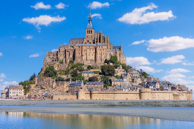 Skip-the-Line Ticket Mont-Saint-Michel Abbey Audio-Visual Tour - Who should choose this experience?