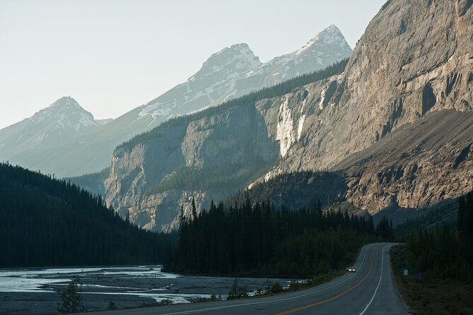 Smartphone Audio Driving Tour between Banff and Calgary - Canmore, the Three Sisters, and mountain-town character
