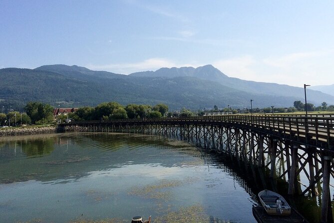 Smartphone Audio Driving Tour between Kamloops & Revelstoke - Wildlife, schools, and the approach to Salmon Arm