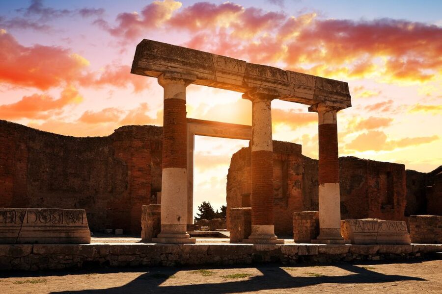 Sorrento & Pompeii Day Trip from Rome Audio Guide Tour - From the coast to Pompeii