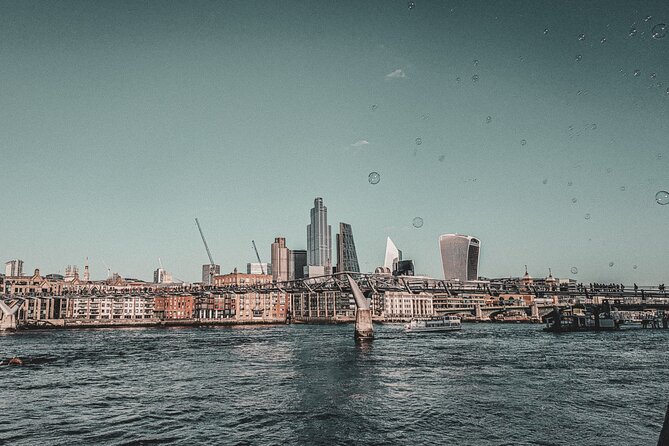 Southbank Immersive Self-Guided Audio Walking Tour - Blackfriars Bridge and the Darker Side of the River