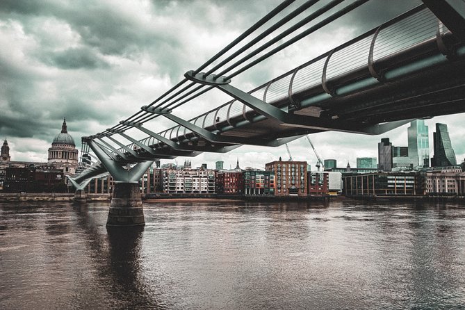 Southbank Immersive Self-Guided Audio Walking Tour - Ending at the National Theatre