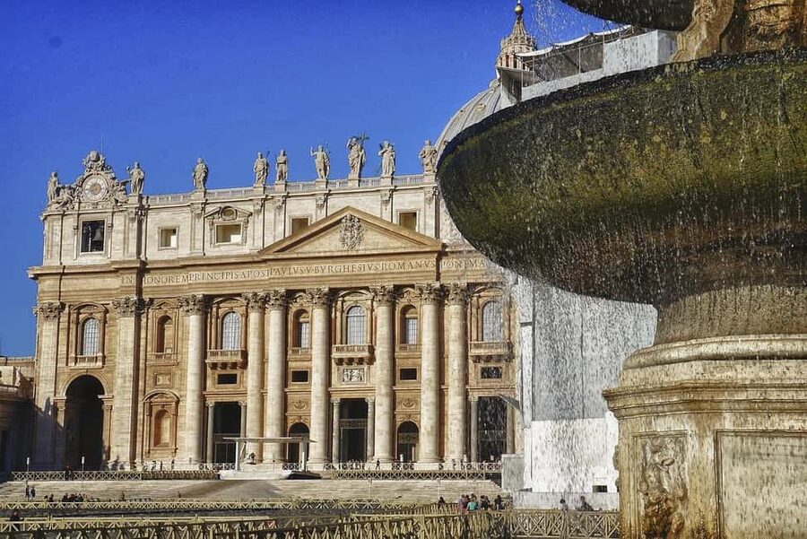 St. Peter’s Basilica: Audio Guide with Pre-Reserved Ticket - Michelangelo’s Pietà and the first great works