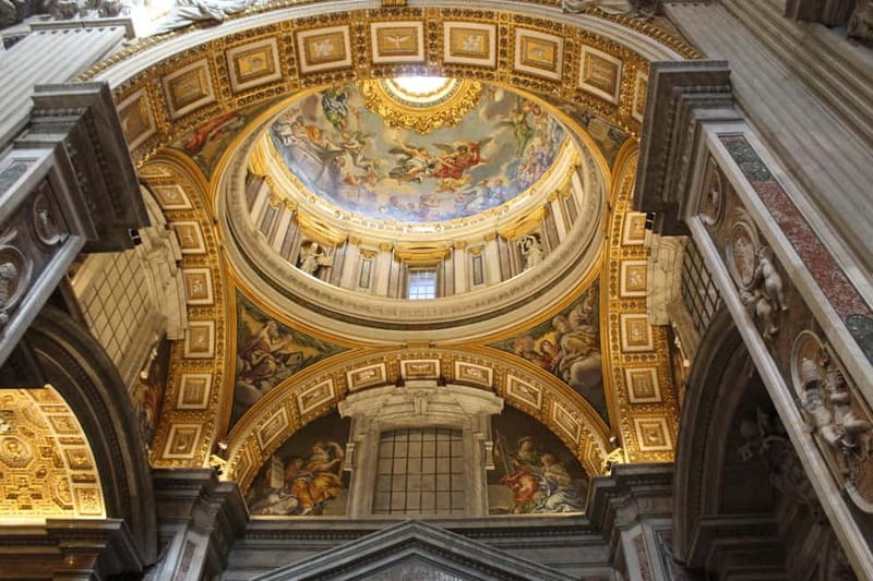 St. Peter's Basilica: Hosted Entrance & Digital Audioguide - Bernini’s Baldacchino and the scale of the interior