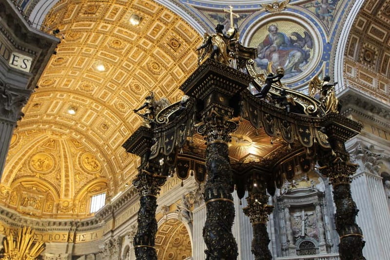 St. Peter's Basilica: Hosted Entrance & Digital Audioguide - Who will enjoy this format most