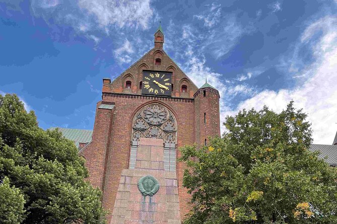 Stralsund’s Old Town Audio Guided Tour of the City’s Highlights - Returning through Old Market Square