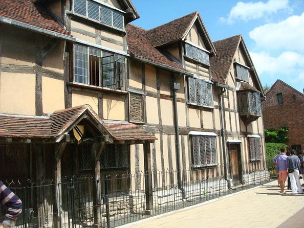 Stratford-Upon-Avon Audio Walking Tour: Shakespeare's Life - Key points to know before you walk