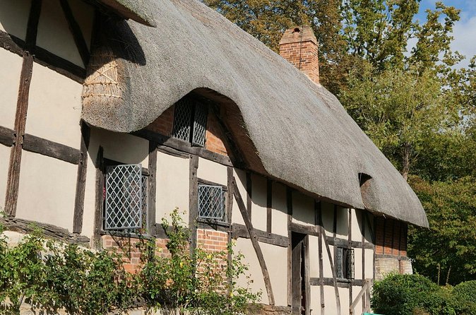 Stratford-upon-Avon: River Cruise and City Audio Tour - Seating, comfort, and staff support