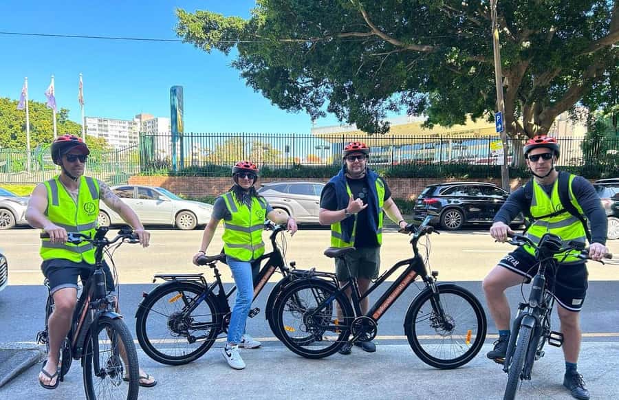 Sydney: Electric Bike Rental & Wheel Explorer Audio Guide - The Opera House, gardens, and Mrs Macquarie’s Chair