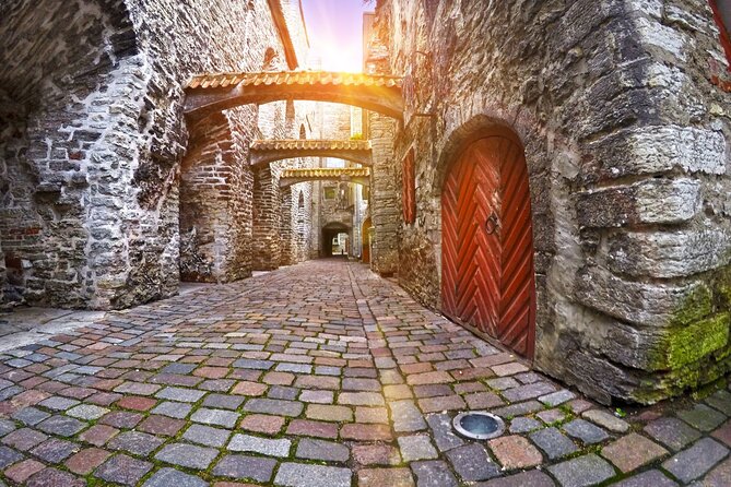 Tallinn Scavenger Hunt and Highlights Self Guided Audio Tour - Key points to know before you go