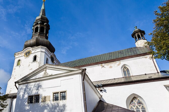 Tallinn Scavenger Hunt and Highlights Self Guided Audio Tour - Eduard Vilde’s monument and Freedom Square