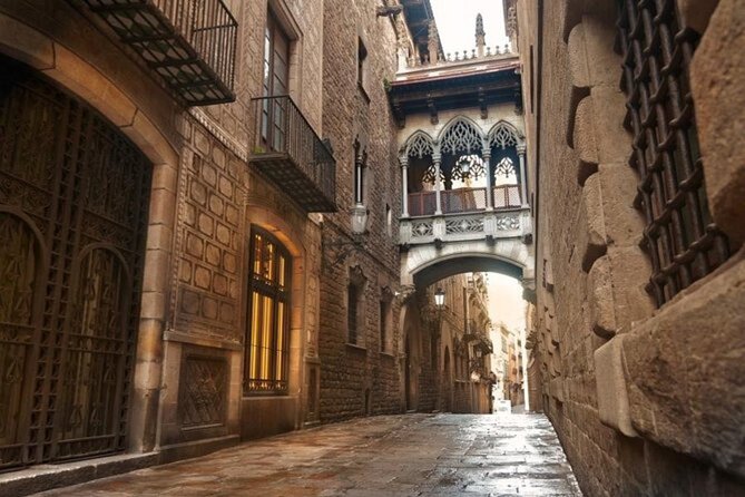 Tarragona Scavenger Hunt and Highlights Self Guided Audio Tour - Starting at Monument als Castellers on Rambla Nova