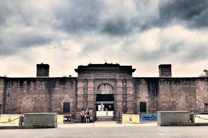 The Battery: A Self-Guided Audio Tour from Bowling Green Park to Stone St - Castle Clinton and its many identities