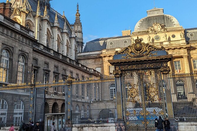 The French Revolution: Self Guided Audio Tour of Paris - The Petite Force and the cost of bread