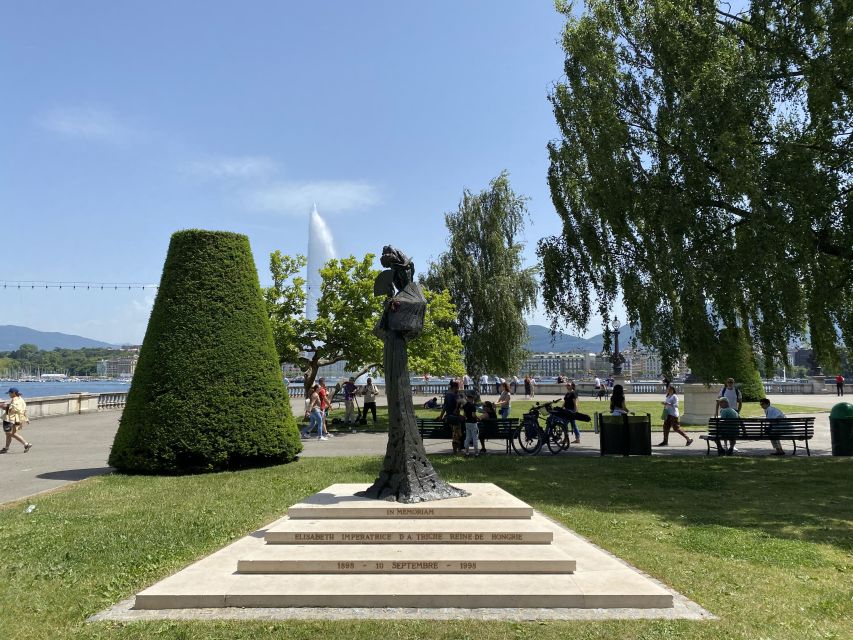 The Many Faces of Geneva: Self-Guided Audio City Tour - Brunswick Monument and the virtues in stone