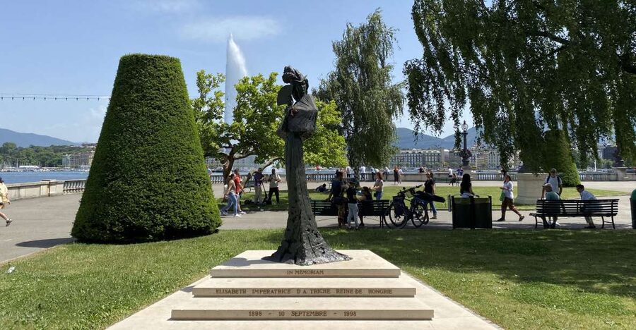 The Many Faces of Geneva: Self-Guided Audio City Tour - Geneva’s former red-light district and the weeping prophet