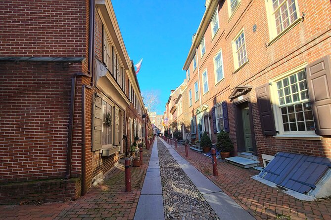 The Road to Revolution: A Self-Guided Audio Tour in Philadelphia - Library Hall, Old City Hall, and the work of government
