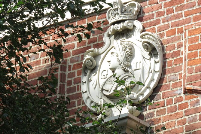 The Road to Revolution: A Self-Guided Audio Tour in Philadelphia - Christ Church and the people behind the famous names