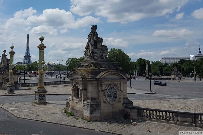 The Tuileries Garden's Classic Sights: A Self-Guided Audio Tour - The Tree of Vowels at 1 Terr. du Bord de l’Eau