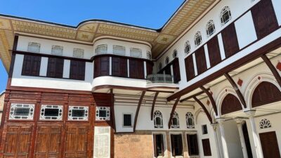 Topkapi Palace and Harem Skip-the-Line-Tickets & Audio Guide